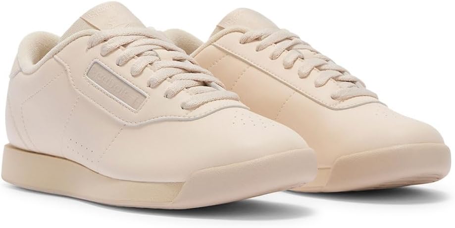 Installing Pavo Monitor Arm on a wooden desk