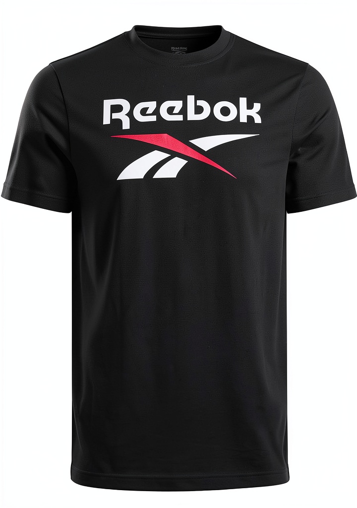 Reebok Identity Big Logo Maglietta indossata in contesto urbano