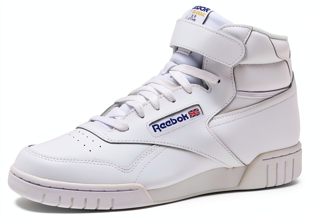 Reebok Ex-O-Fit Hi in uso su pavimento urbano